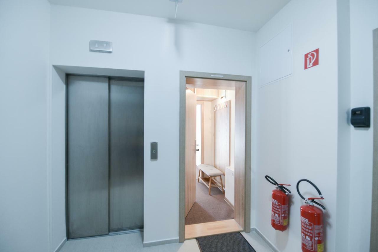 Appartamento Apartman 11 Demänovská Dolina Esterno foto